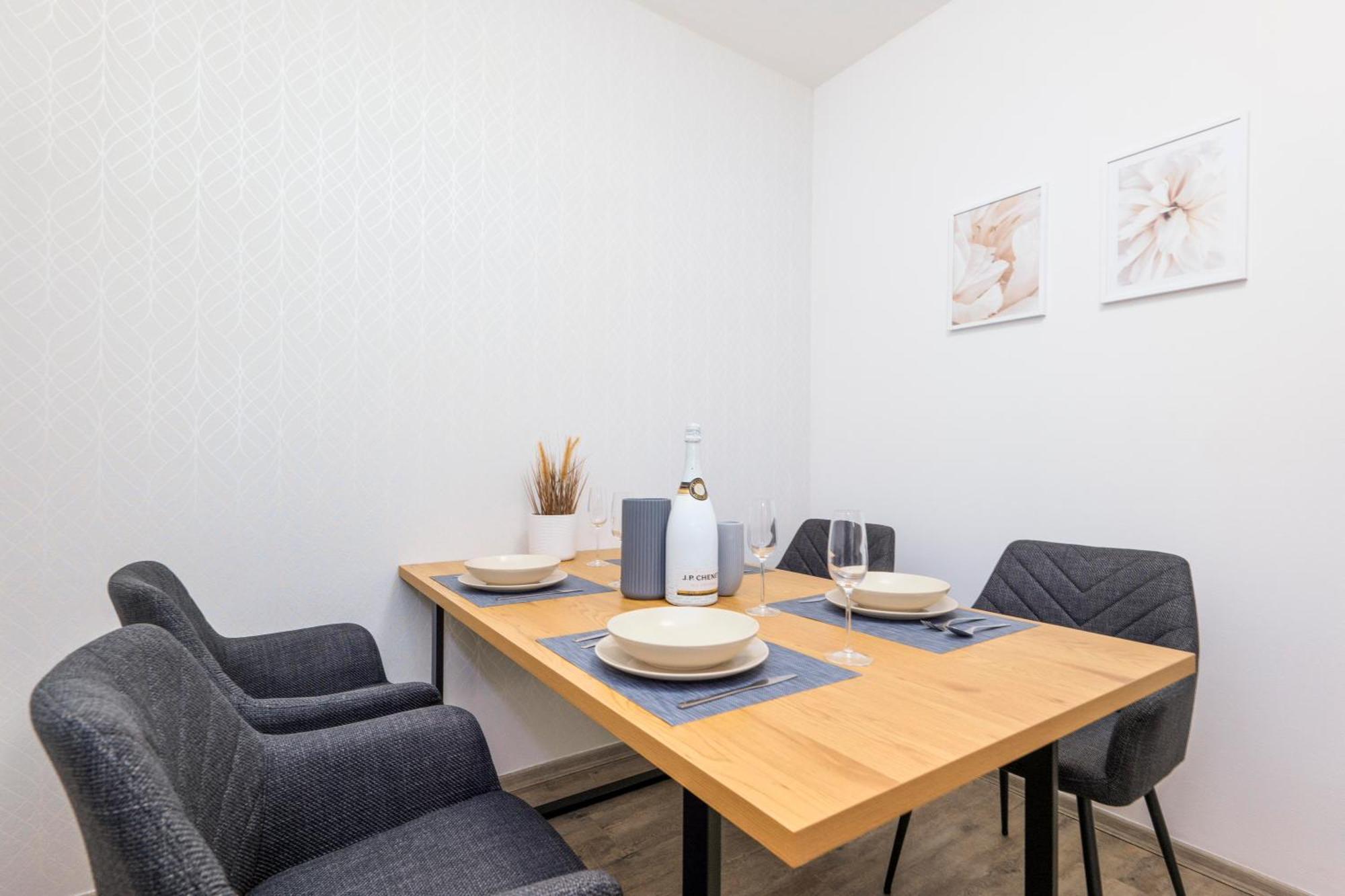 Homeawayhome By The River Ceske Budejovice Ngoại thất bức ảnh
